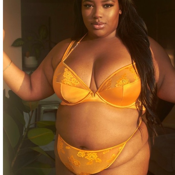 SAVAGE X FENTY Curvy Yellow Amber Thong w/ nameplate - Picture 4 of 5